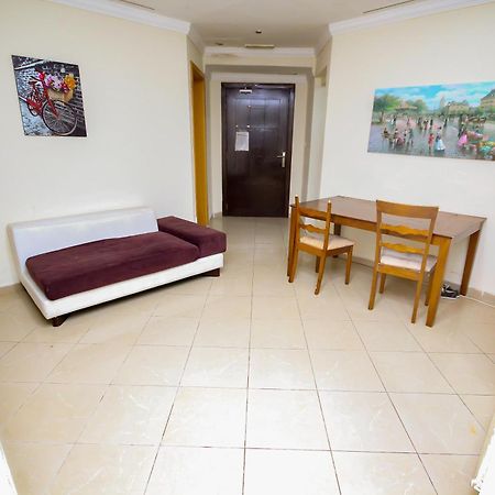 Budget Rooms With Private Bathroom For 'Girls' Only In Dubai, Marina Εξωτερικό φωτογραφία