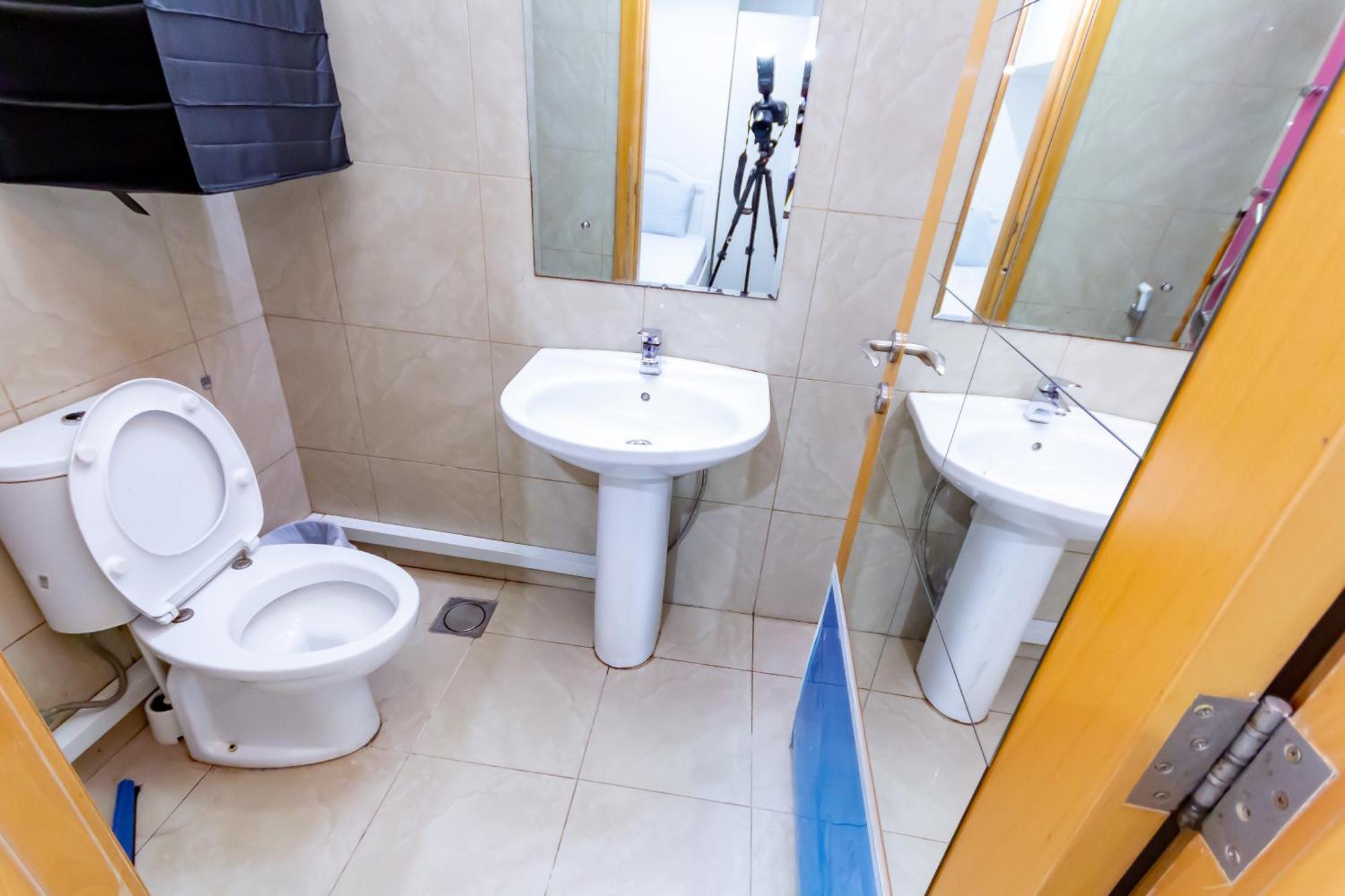 Budget Rooms With Private Bathroom For 'Girls' Only In Dubai, Marina Εξωτερικό φωτογραφία