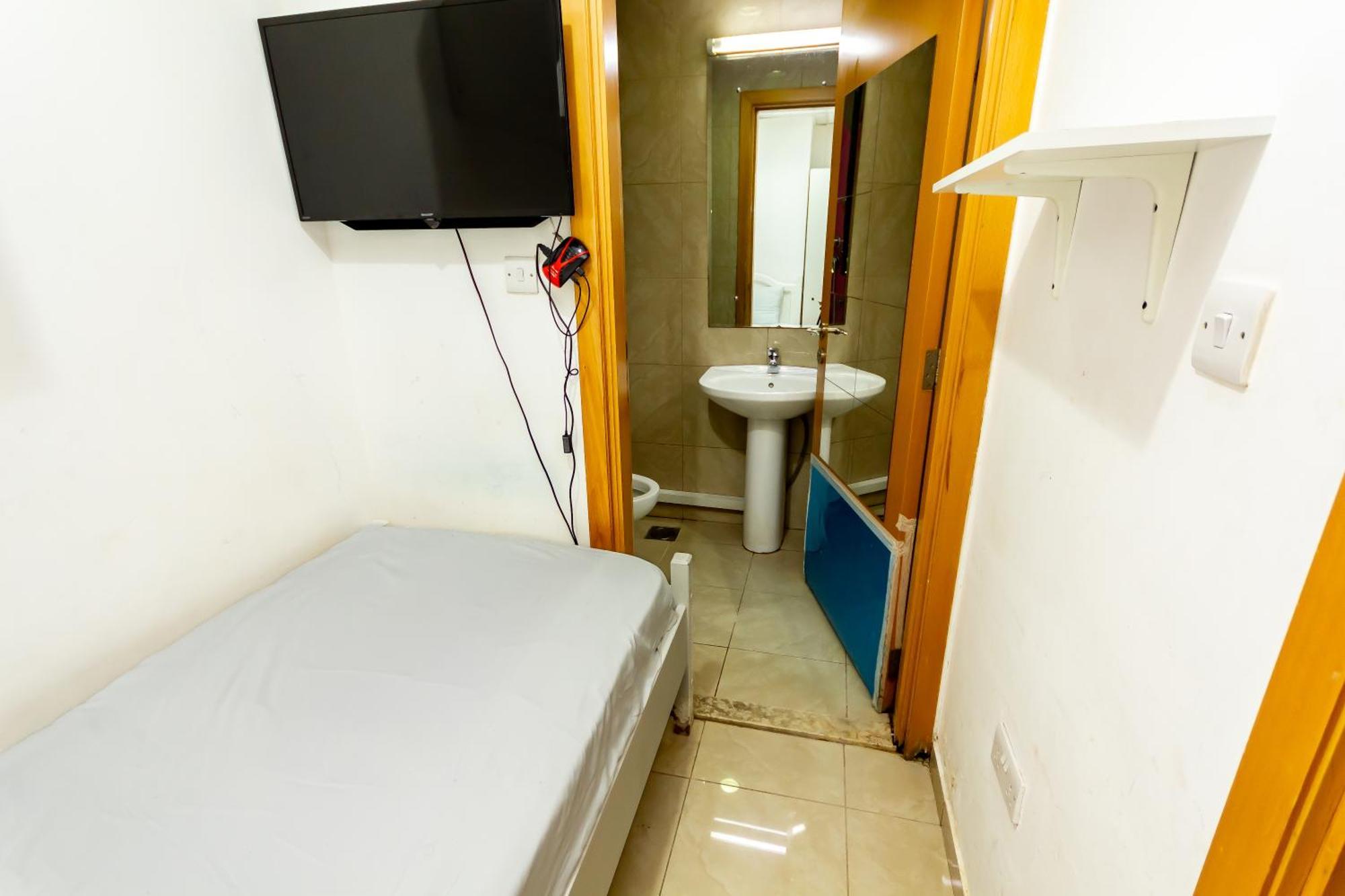 Budget Rooms With Private Bathroom For 'Girls' Only In Dubai, Marina Εξωτερικό φωτογραφία