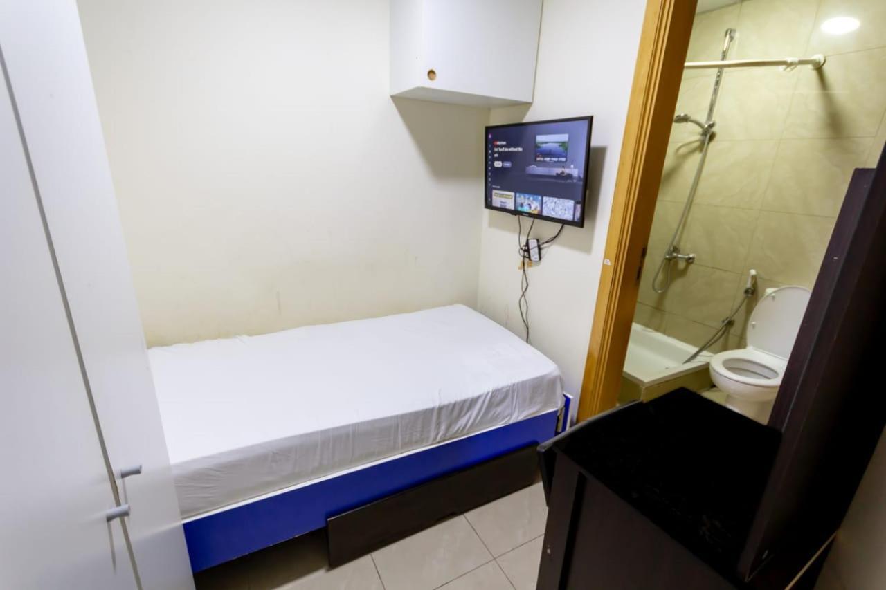 Budget Rooms With Private Bathroom For 'Girls' Only In Dubai, Marina Εξωτερικό φωτογραφία